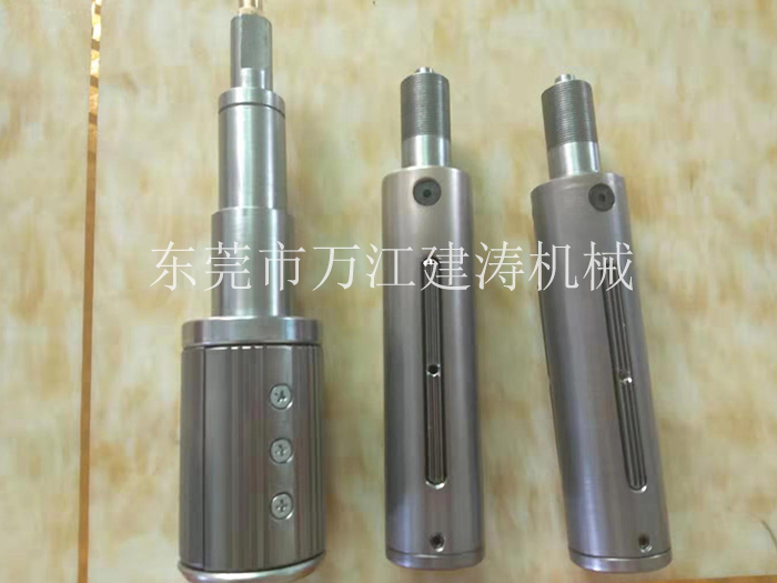 小氣脹軸